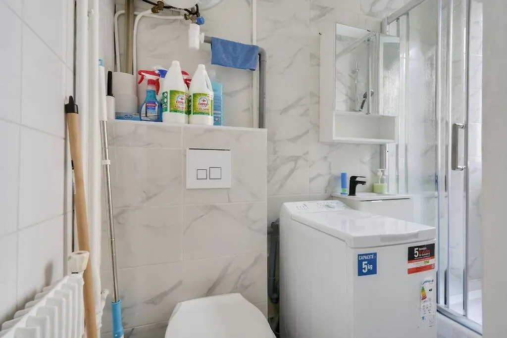 Cosy Studio A 2Mn A Pied Du Metro Maraichers Paris 0*,  France